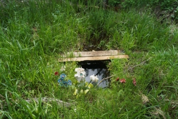 Эрзянское священное урочище мольбище у деревни Инютино. Святой колодец