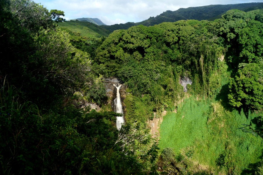  Makahiku Falls   