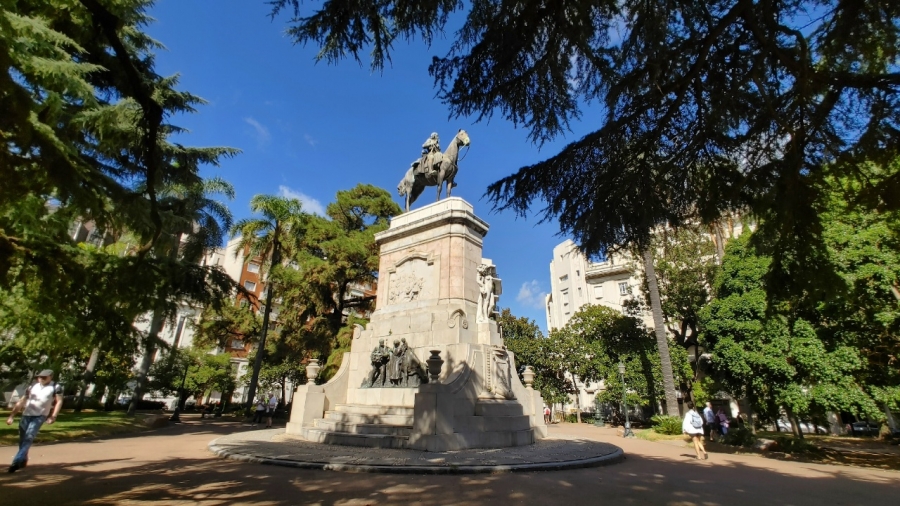 � ����������